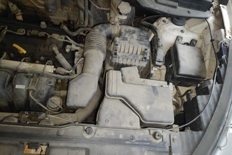 Used Hyundai ix35 2013 2.0L Automatic 2WD Comfort GL China IV Standard Engine Bay Left
