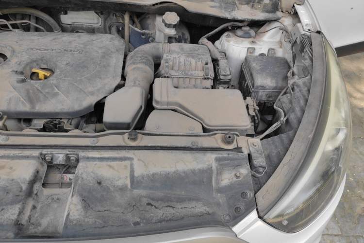 Used Hyundai ix35 2013 2.0L Automatic Two-Wheel Drive Smart GLS China IV Standard Engine Bay Left