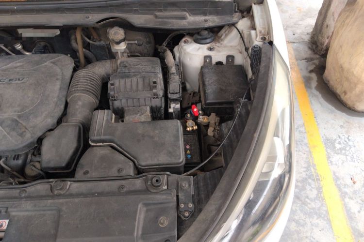 Used Hyundai ix35 2013 2.0L Automatic Two-Wheel Drive Smart GLS China IV Standard Engine Bay Left