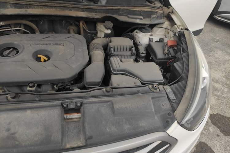 Used Hyundai ix35 2013 2.0L Automatic 2WD Comfort GL China IV Standard Engine Bay Left