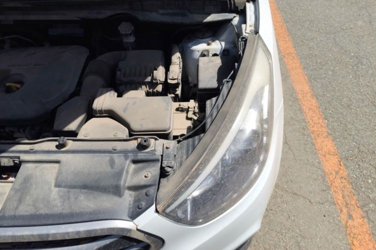 Used Hyundai ix35 2013 2.0L Automatic 2WD Comfort GL China IV Standard Engine Bay Left