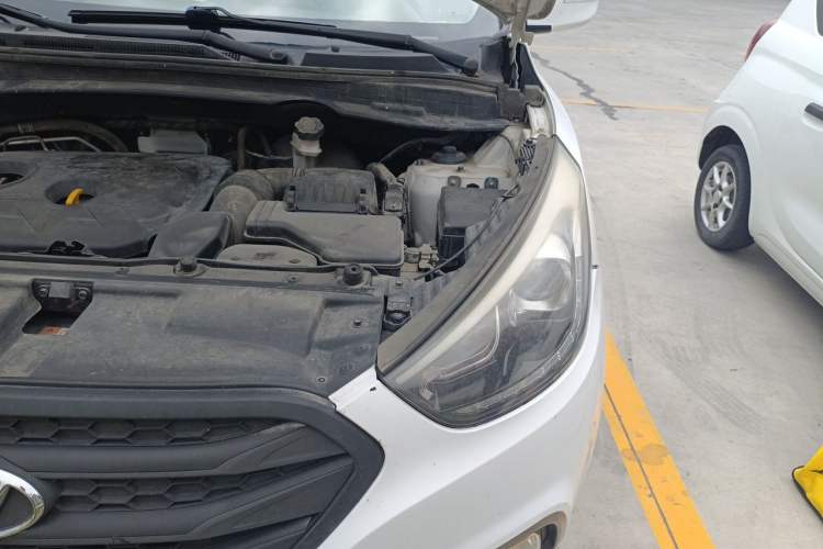 Used Hyundai ix35 2013 2.0L Automatic 2WD Comfort GL China IV Standard Engine Bay Left
