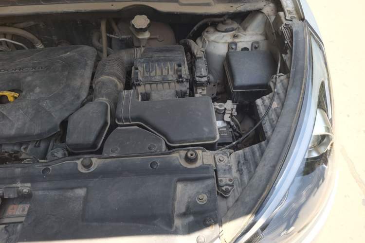 Used Hyundai ix35 2013 2.0L Automatic Two-Wheel Drive Smart GLS China IV Standard Engine Bay Left