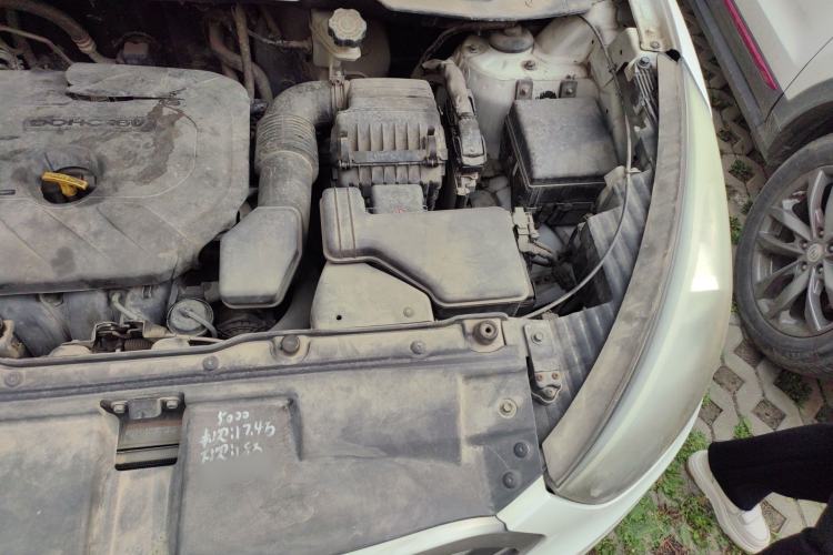 Used Hyundai ix35 2013 2.0L Automatic Two-Wheel Drive Smart GLS China IV Standard Engine Bay Left