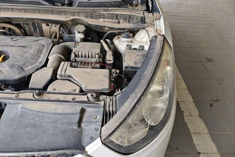 Used Hyundai ix35 2013 2.0L Automatic 2WD Comfort GL China IV Standard Engine Bay Left