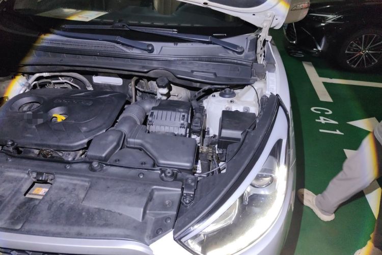 Used Hyundai ix35 2013 2.0L Automatic Two-Wheel Drive Smart GLS China V Standard Engine Bay Left