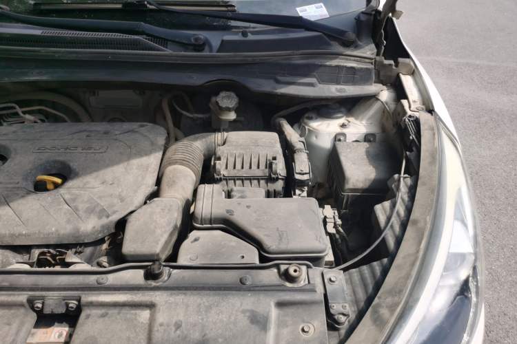 Used Hyundai ix35 2013 2.0L Automatic 4x4 Intelligent GLS China IV Standard Engine Bay Left