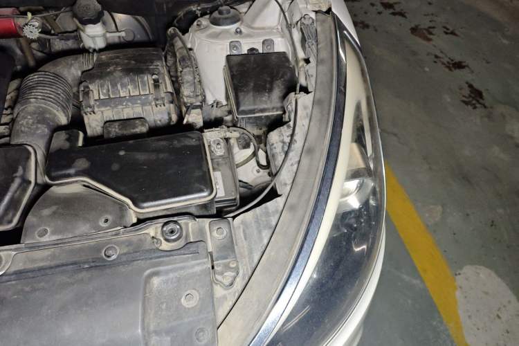 Used Hyundai ix35 2013 2.0L Automatic Two-Wheel Drive Smart GLS China IV Standard Engine Bay Left