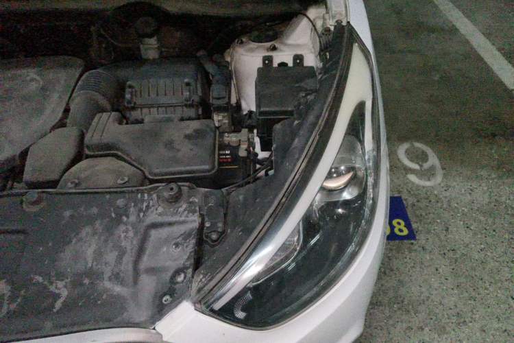 Used Hyundai ix35 2013 2.0L Automatic Two-Wheel Drive Smart GLS China V Standard Engine Bay Left
