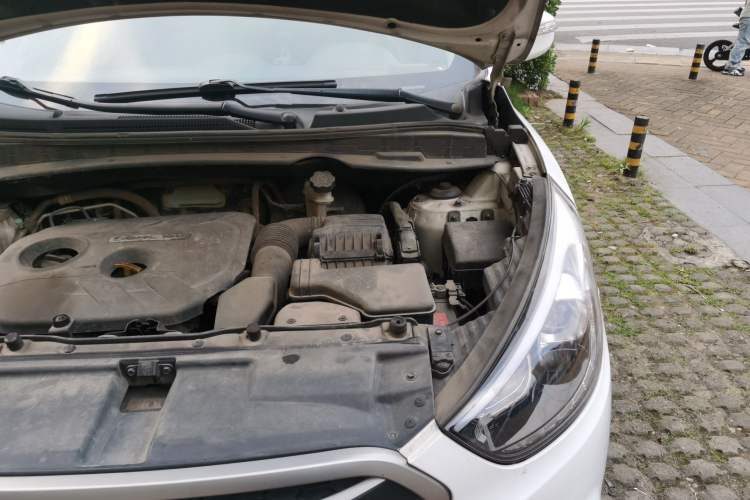 Used Hyundai ix35 2013 2.0L Automatic Two-Wheel Drive Smart GLS China IV Standard Engine Bay Left