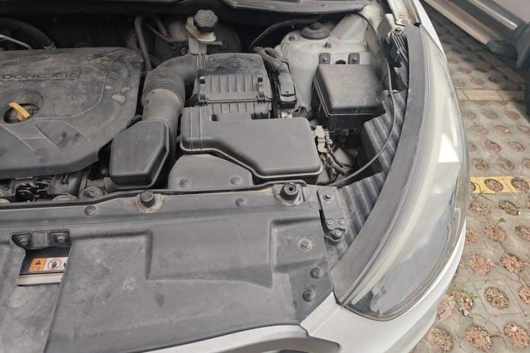Used Hyundai ix35 2013 2.0L Automatic 2WD Comfort GL China IV Standard Engine Bay Left