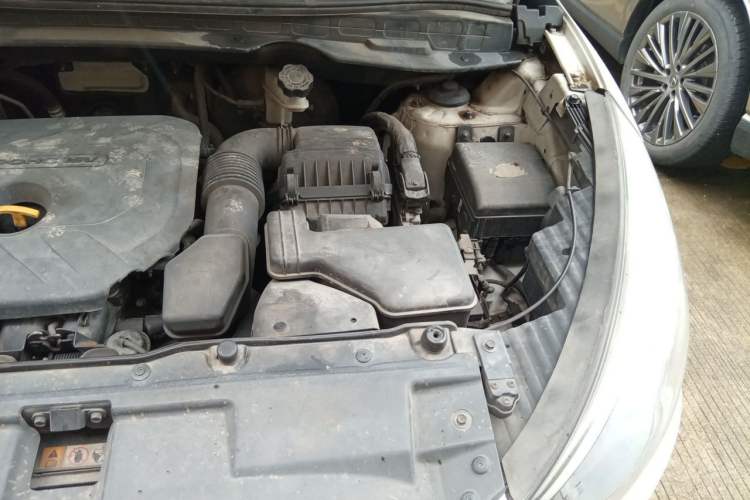 Used Hyundai ix35 2013 2.0L Automatic Two-Wheel Drive Smart GLS China V Standard Engine Bay Left