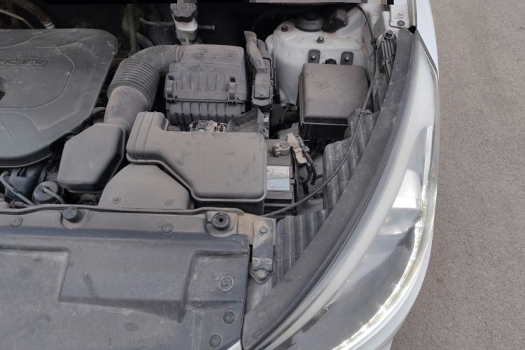 Used Hyundai ix35 2013 2.0L Automatic 2WD Comfort GL China IV Standard Engine Bay Left