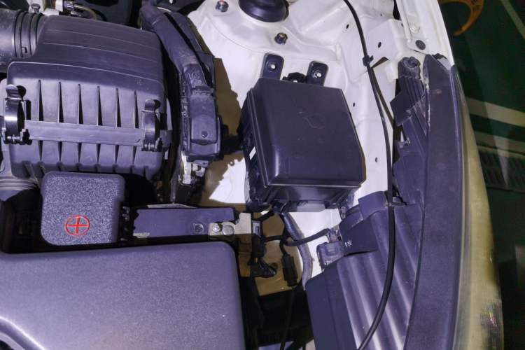 Used Hyundai ix35 2013 2.0L Automatic Two-Wheel Drive Smart GLS China IV Standard Engine Bay Left