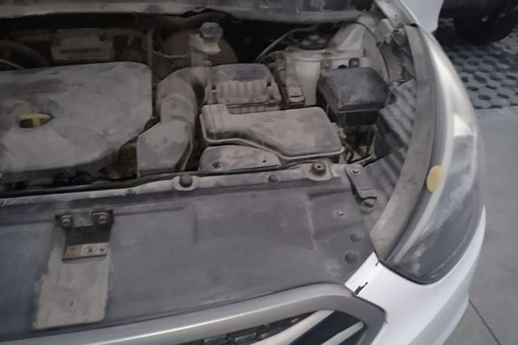 Used Hyundai ix35 2013 2.0L Automatic 2WD Comfort GL China IV Standard Engine Bay Left