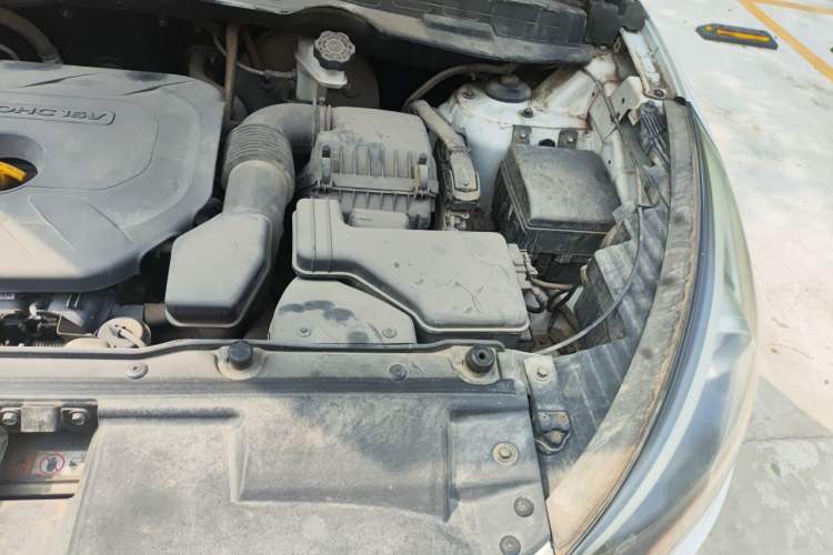 Used Hyundai ix35 2013 2.0L Automatic Two-Wheel Drive Smart GLS China IV Standard Engine Bay Left