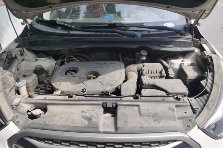 Used Hyundai ix35 2013 2.0L Automatic 4x4 Intelligent GLS China IV Standard Engine Bay