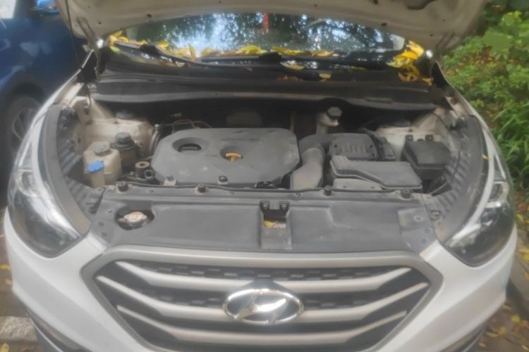 Used Hyundai ix35 2013 2.0L Automatic 2WD Comfort GL China IV Standard Engine Bay