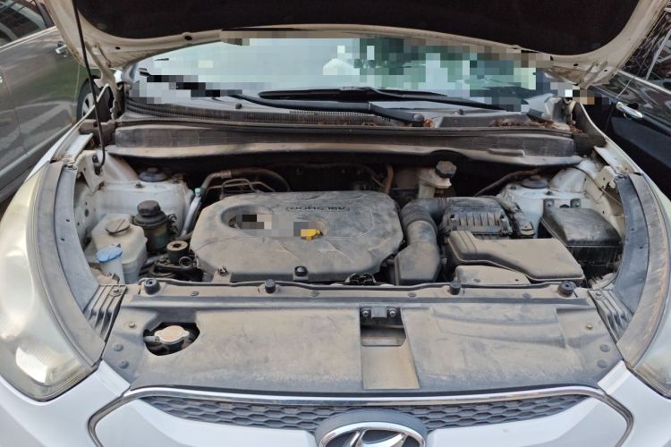 Used Hyundai ix35 2013 2.0L Automatic Two-Wheel Drive Smart GLS China V Standard Engine Bay