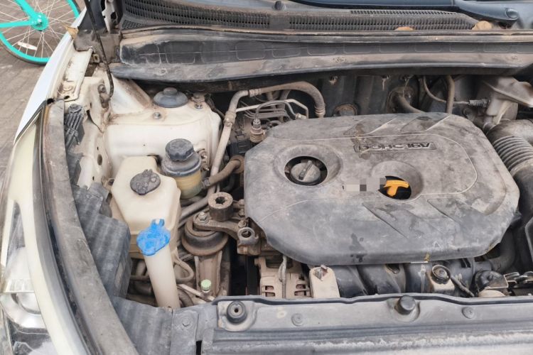 Used Hyundai ix35 2013 2.0L Automatic Two-Wheel Drive Smart GLS China IV Standard Engine Bay Right
