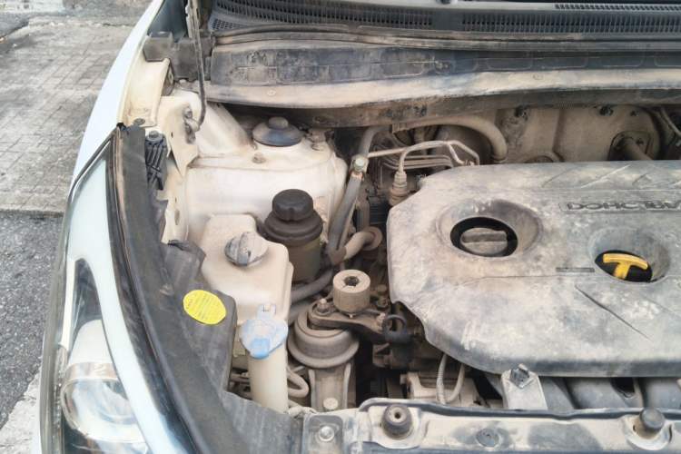 Used Hyundai ix35 2013 2.0L Automatic 2WD Comfort GL China IV Standard Engine Bay Right