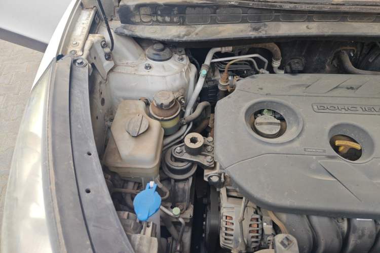Used Hyundai ix35 2013 2.0L Automatic Two-Wheel Drive Smart GLS China IV Standard Engine Bay Right