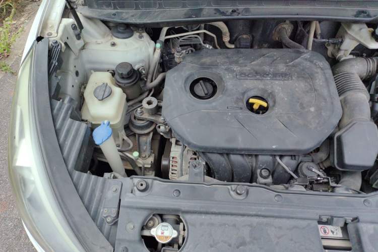 Used Hyundai ix35 2013 2.0L Automatic Two-Wheel Drive Smart GLS China IV Standard Engine Bay Right