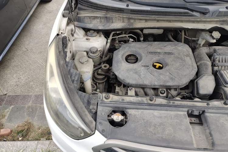 Used Hyundai ix35 2013 2.0L Automatic Two-Wheel Drive Smart GLS China V Standard Engine Bay Right