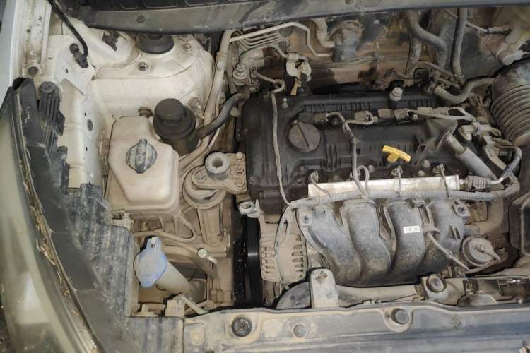 Used Hyundai ix35 2013 2.0L Automatic 2WD Comfort GL China IV Standard Engine Bay Right