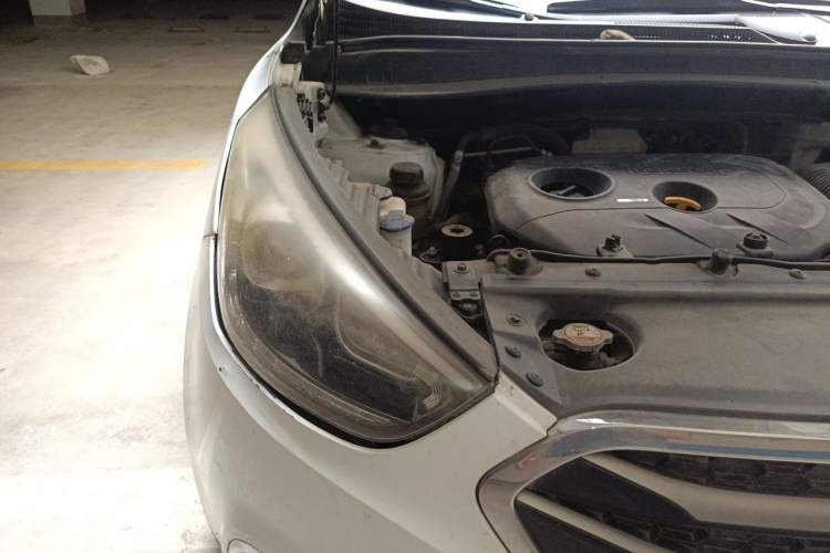 Used Hyundai ix35 2013 2.0L Automatic 2WD Comfort GL China IV Standard Engine Bay Right