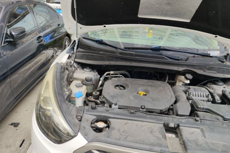 Used Hyundai ix35 2013 2.0L Automatic 2WD Comfort GL China IV Standard Engine Bay Right