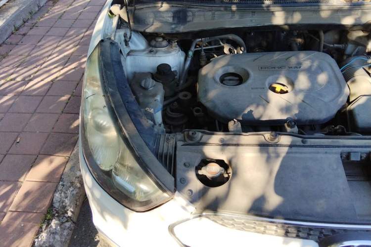 Used Hyundai ix35 2013 2.0L Automatic Two-Wheel Drive Smart GLS China IV Standard Engine Bay Right