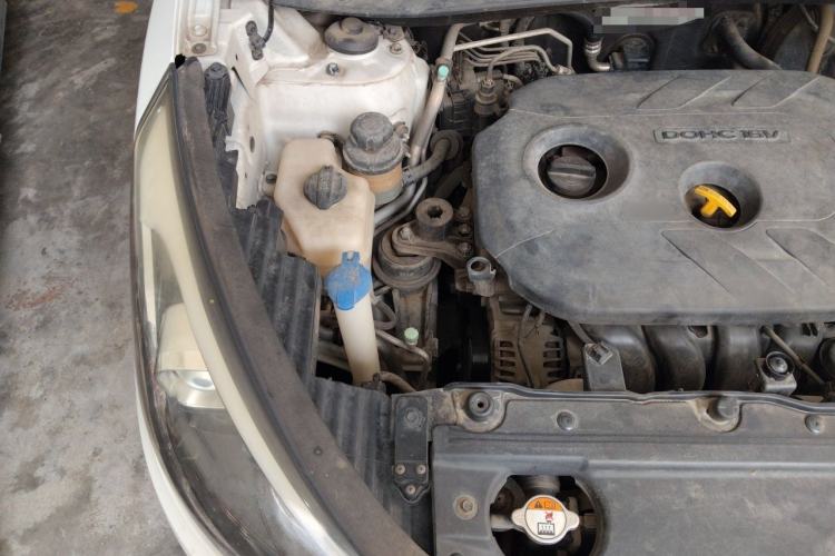 Used Hyundai ix35 2013 2.0L Automatic Two-Wheel Drive Smart GLS China IV Standard Engine Bay Right