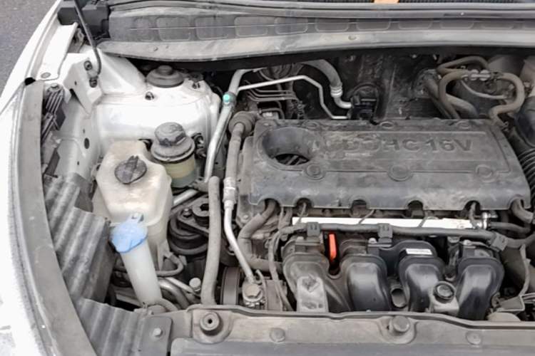 Used Hyundai ix35 2013 2.4L Automatic Two-Wheel Drive Leading GLX China V Standard Engine Bay Right