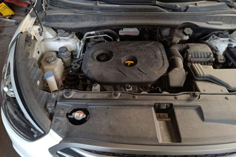 Used Hyundai ix35 2013 2.0L Automatic Two-Wheel Drive Smart GLS China V Standard Engine Bay Right