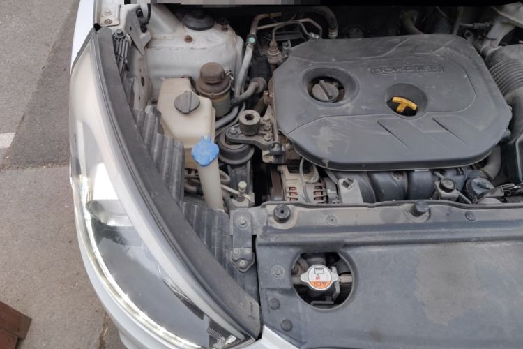 Used Hyundai ix35 2013 2.0L Automatic 2WD Comfort GL China IV Standard Engine Bay Right