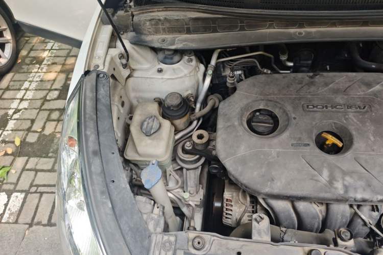 Used Hyundai ix35 2013 2.0L Automatic Two-Wheel Drive Smart GLS China V Standard Engine Bay Right