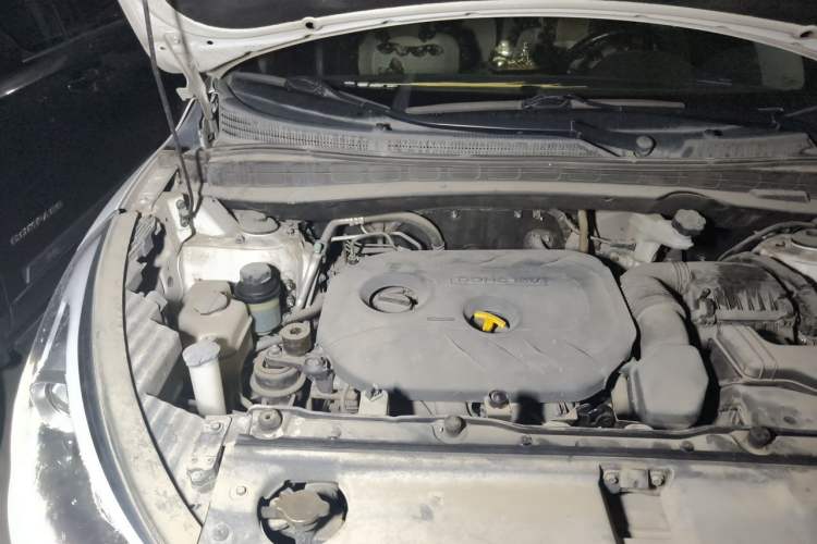 Used Hyundai ix35 2013 2.0L Automatic Two-Wheel Drive Smart GLS China V Standard Engine Bay Right