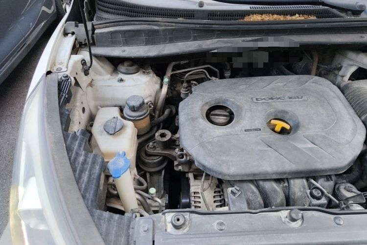 Used Hyundai ix35 2013 2.0L Automatic Two-Wheel Drive Smart GLS China IV Standard Engine Bay Right