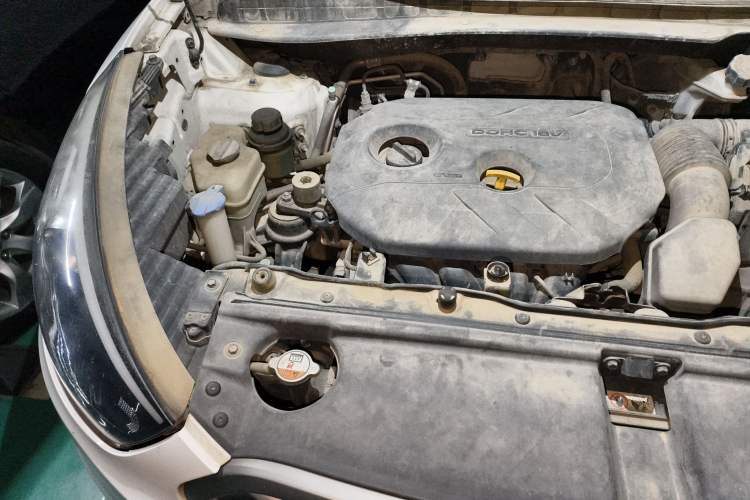 Used Hyundai ix35 2013 2.0L Manual 2WD Comfort GL China IV Standard Engine Bay Right