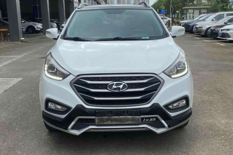 Used Hyundai ix35 2013 2.0L Automatic 4x4 Intelligent GLS China IV Standard Exterior 1