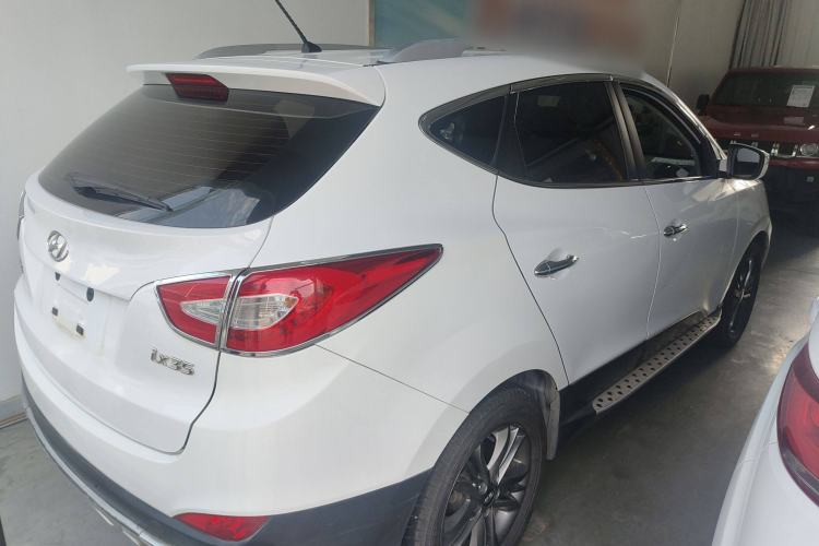 Used Hyundai ix35 2013 2.0L Automatic Two-Wheel Drive Smart GLS China IV Standard Exterior 3