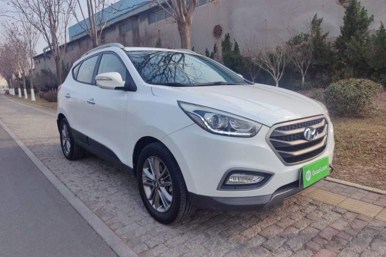 Used Hyundai ix35 2013 2.0L Automatic Two-Wheel Drive Smart GLS China IV Standard Exterior 3