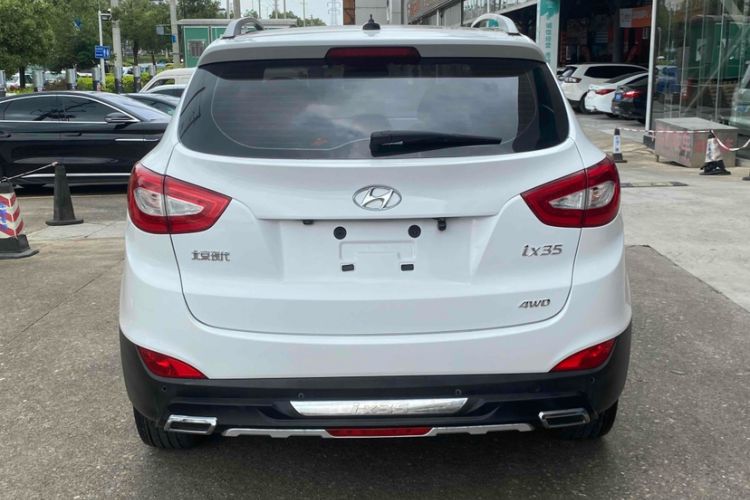 Used Hyundai ix35 2013 2.0L Automatic 4x4 Intelligent GLS China IV Standard Exterior 5