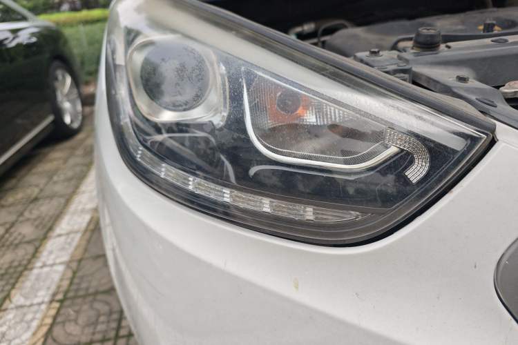 Used Hyundai ix35 2013 2.0L Automatic Two-Wheel Drive Smart GLS China IV Standard Exterior 6