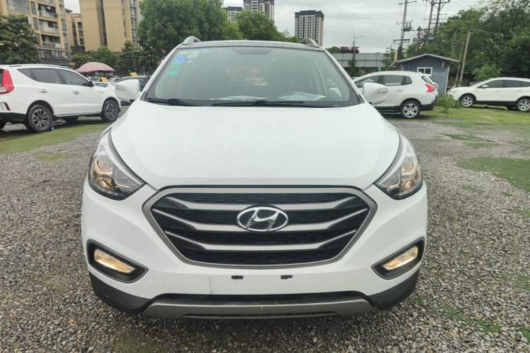Used Hyundai ix35 2013 2.0L Automatic Two-Wheel Drive Smart GLS China IV Standard Front
