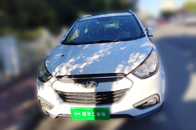 Used Hyundai ix35 2013 2.0L Automatic Two-Wheel Drive Smart GLS China IV Standard Front