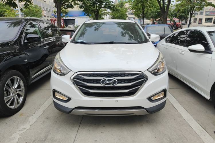 Used Hyundai ix35 2013 2.0L Automatic Two-Wheel Drive Smart GLS China IV Standard Front