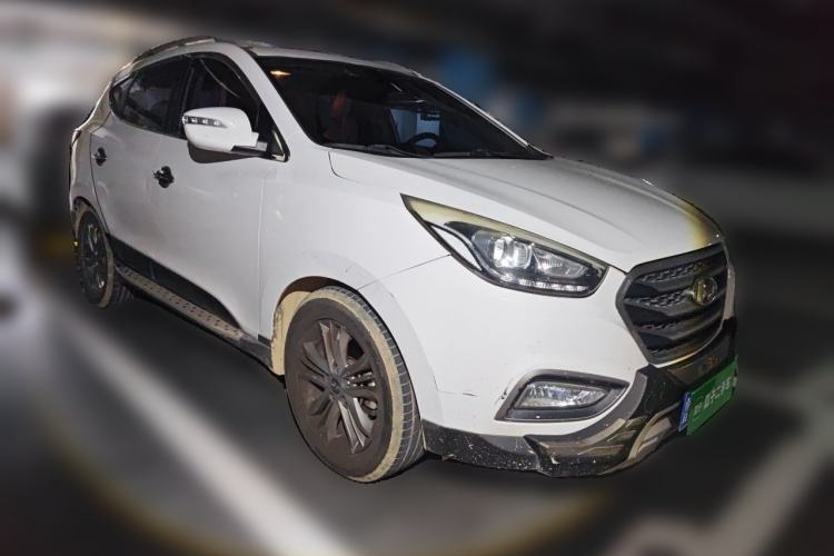 Used Hyundai ix35 2013 2.0L Automatic Two-Wheel Drive Smart GLS China IV Standard Front Right 45 Deg
