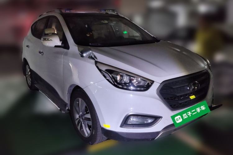 Used Hyundai ix35 2013 2.0L Automatic Two-Wheel Drive Leading GLX China IV Standard Front Right 45 Deg